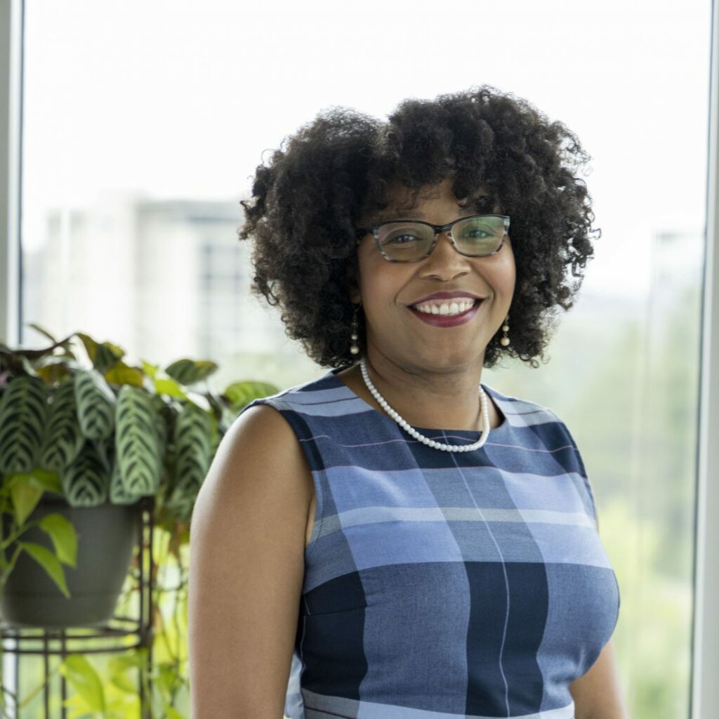 Elisa Jones
