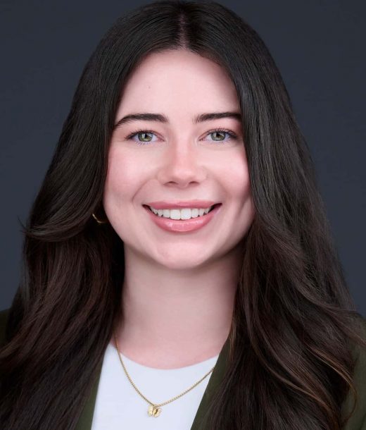 Olivia Huckabay Headshot - Full (1)